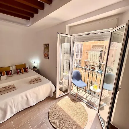 Gatu Premium Flamenca , Preferente Mayores De 25 Anos Y Familias Apartman