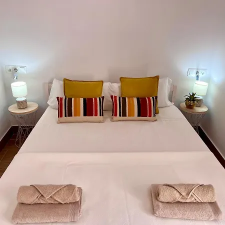 Gatu Premium Flamenca , Preferente Mayores De 25 Anos Y Familias Apartman *