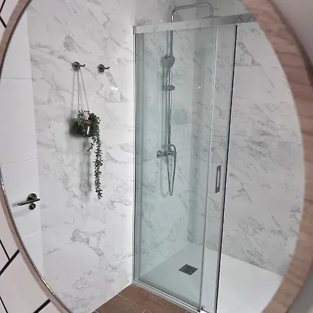 Gatu Premium Flamenca , Preferente Mayores De 25 Anos Y Familias * Cadiz