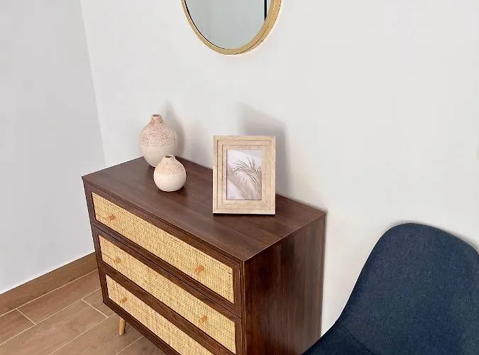 Gatu Premium Flamenca , Preferente Mayores De 25 Anos Y Familias * Cádiz