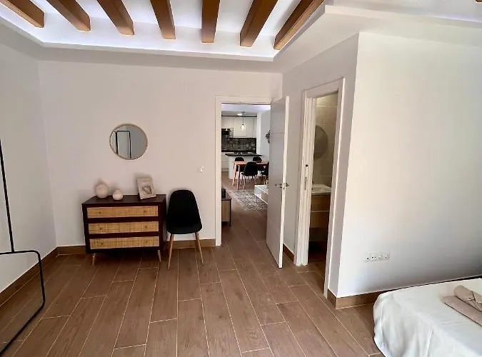 Gatu Premium Flamenca , Preferente Mayores De 25 Anos Y Familias *