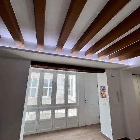 Gatu Premium Flamenca , Preferente Mayores De 25 Anos Y Familias *