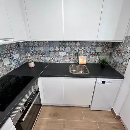 Gatu Premium Flamenca , Preferente Mayores De 25 Anos Y Familias * 加的斯