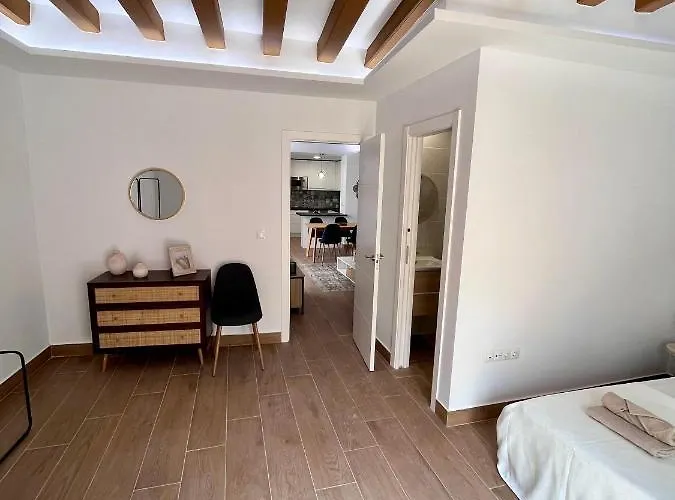 Gatu Premium Flamenca , Preferente Mayores De 25 Anos Y Familias * 카디스