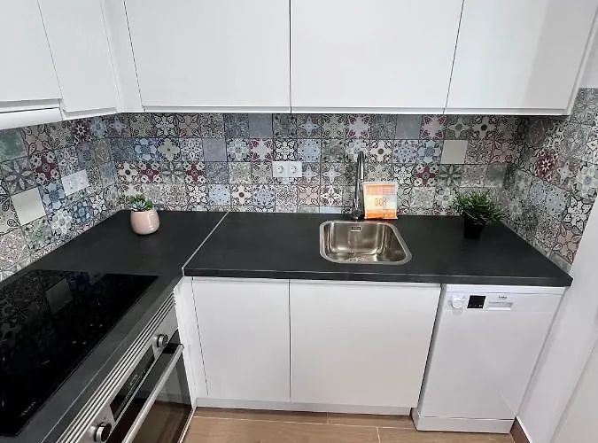 Gatu Premium Flamenca , Preferente Mayores De 25 Anos Y Familias * 카디스