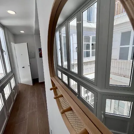 Apartman Gatu Premium Flamenca , Preferente Mayores De 25 Anos Y Familias Cádiz