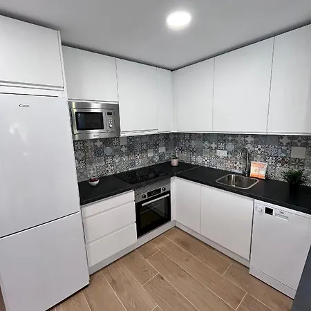 Gatu Premium Flamenca , Preferente Mayores De 25 Anos Y Familias *