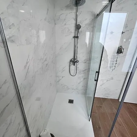 Gatu Premium Flamenca , Preferente Mayores De 25 Anos Y Familias Apartman *