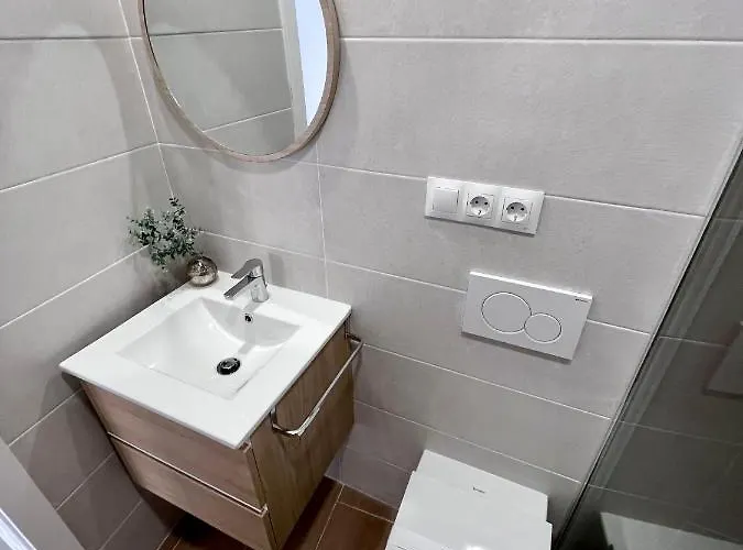 Gatu Premium Flamenca , Preferente Mayores De 25 Anos Y Familias * Cadix